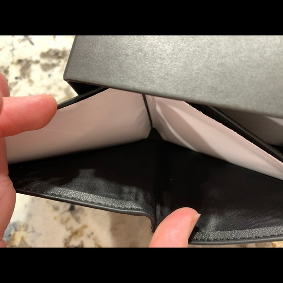 ❌SOLD❌ New Men’s Black Michael Kors Andy Wallet - Picture 5 of 7